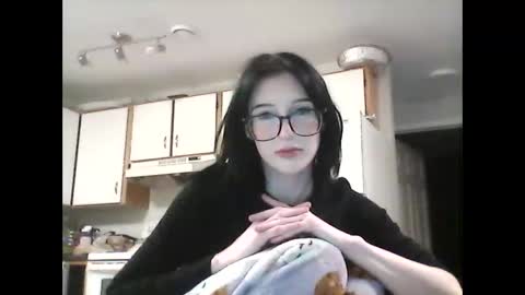 Snapshot of babysapphiree chatting on February 14, 7:27 am sapphire online show from February 14, 7:27 am