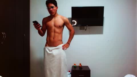 Snapshot of babysebasxxx chatting on October 26, 12:38 am sebas online show from October 26, 12:38 am