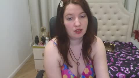 Angela online show from April 9, 12:10 pm