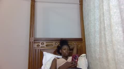 Snapshot of babytylerr chatting on October 21, 6:03 am babytylerr online show from October 21, 6:03 am