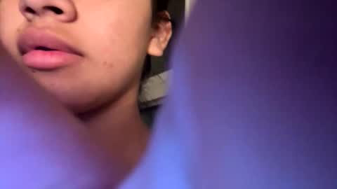 Snapshot of babyynaughty chatting on November 19, 7:19 am babyynaughty online show from November 19, 7:19 am