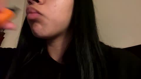 Snapshot of babyynaughty chatting on February 5, 7:24 am babyynaughty online show from February 5, 7:24 am