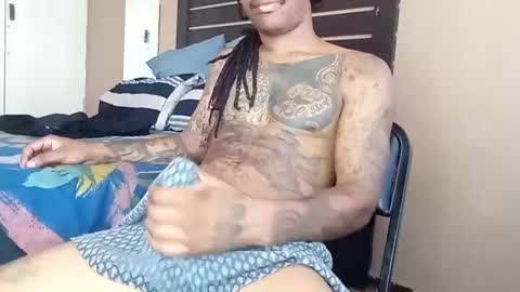 Snapshot of bad_dawgg chatting on January 29, 6:01 am rastafaria online show from January 29, 6:01 am