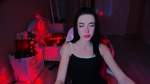 Miss Desire...do you remember online show from October 24, 8:22 am