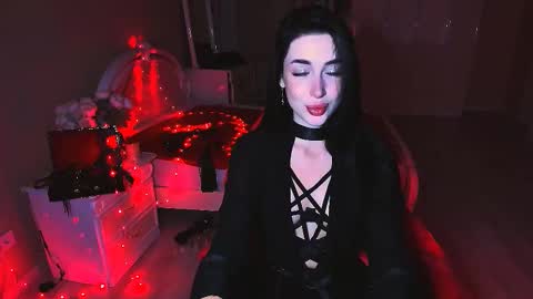 Miss Desire...do you remember online show from October 26, 9:37 am