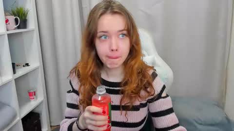 Snapshot of bad_julia chatting on September 22, 9:11 am Anabel online show from September 22, 9:11 am