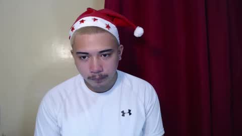 Snapshot of badboy_hanns chatting on December 19, 11:50 am HANNS online show from December 19, 11:50 am