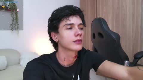 jhojan online show from September 28, 11:21 pm