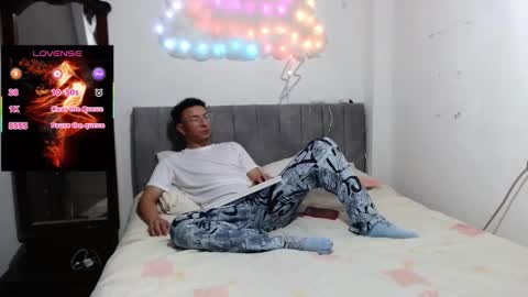 Snapshot of badboy_xxxhot chatting on September 28, 11:43 pm badboy_xxxhot online show from September 28, 11:43 pm