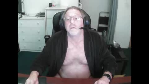 Snapshot of baddass60 chatting on November 8, 5:51 am SexyBaddass online show from November 8, 5:51 am