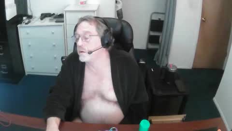 Snapshot of baddass60 chatting on January 14, 4:18 am SexyBaddass online show from January 14, 4:18 am