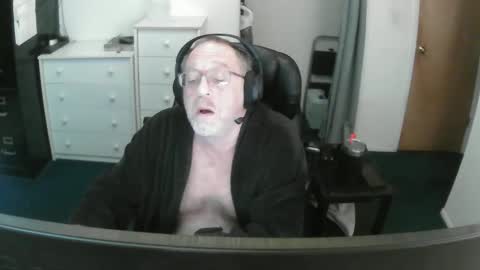 Snapshot of baddass60 chatting on March 20, 4:28 am SexyBaddass online show from March 20, 4:28 am