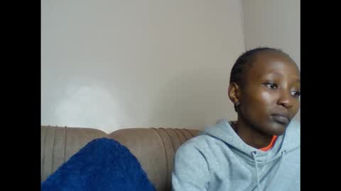 baddie_bunnie online show from May 13, 5:27 am