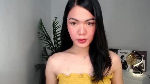 Hello  im your lovely Cheska online show from January 25, 10:18 pm