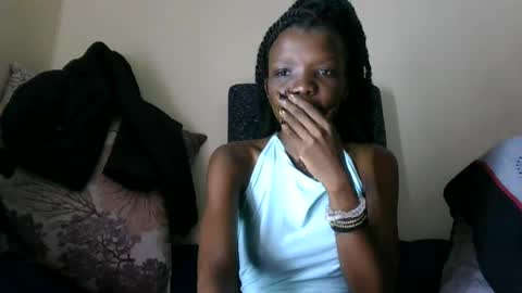 baddie_floxxy online show from May 18, 4:07 am