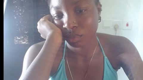 baddiebitchx online show from May 2, 12:21 pm