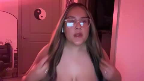 baddiemaddiee69 online show from November 29, 6:27 am