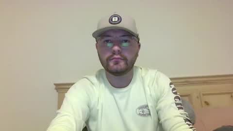 Snapshot of baddydaddy23 chatting on October 8, 1:36 am Jon online show from October 8, 1:36 am