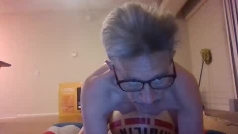Snapshot of badgersfan chatting on June 11, 3:15 am badgersfan online show from June 11, 3:15 am