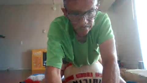 Snapshot of badgersfan chatting on August 3, 8:45 pm badgersfan online show from August 3, 8:45 pm