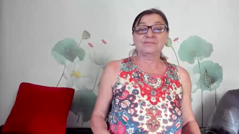 Snapshot of badgg chatting on September 12, 6:46 am Gina online show from September 12, 6:46 am