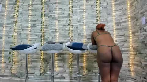 Snapshot of badgirls_000 chatting on March 11, 11:12 am candy and dayan online show from March 11, 11:12 am