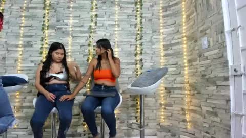 Snapshot of badgirls_000 chatting on March 12, 9:45 pm candy and dayan online show from March 12, 9:45 pm