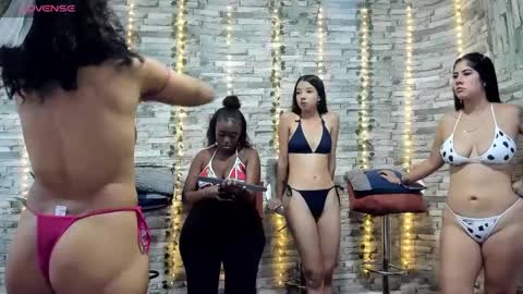 Snapshot of badgirls_000 chatting on September 8, 6:40 pm candy and dayan online show from September 8, 6:40 pm