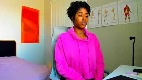 badgurldnay online show from September 25, 8:12 pm