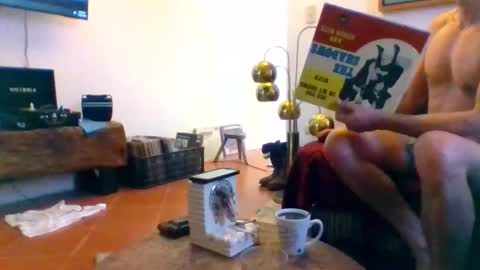 Mexican livin Off the Wall online show from November 22, 9:58 pm