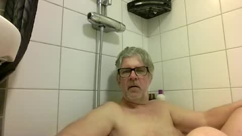 baggelina75 online show from April 22, 7:04 pm