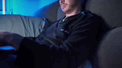Snapshot of baguettexfrench chatting on January 17, 1:47 am Baguette x French online show from January 17, 1:47 am