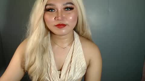 Snapshot of bahoglaway69 chatting on February 16, 3:38 pm april online show from February 16, 3:38 pm