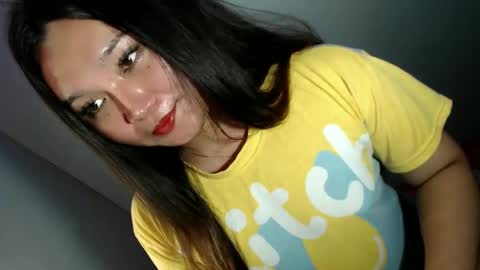 Snapshot of bahoglaway69 chatting on February 21, 6:59 pm april online show from February 21, 6:59 pm