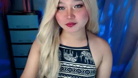 Snapshot of bahoglaway69 chatting on October 3, 5:43 pm april online show from October 3, 5:43 pm