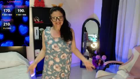 Snapshot of bailarina_atrevida chatting on December 26, 2:44 am sandra online show from December 26, 2:44 am