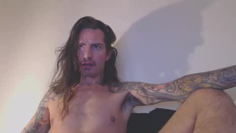 Bailey online show from March 27, 1:44 am