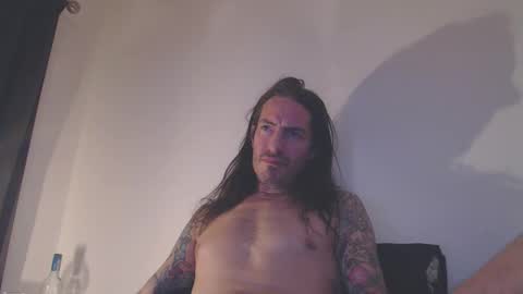 Bailey online show from March 31, 2:13 am