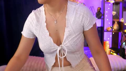 Snapshot of bailey_evans chatting on September 17, 1:18 am Bailey online show from September 17, 1:18 am