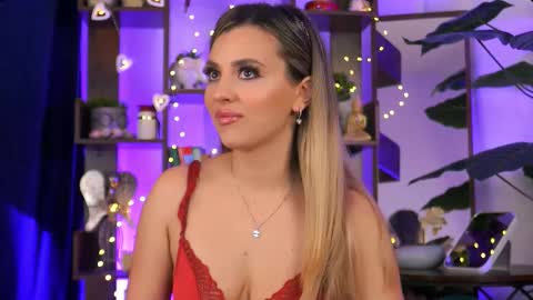 Snapshot of bailey_evans chatting on September 25, 1:53 am Bailey online show from September 25, 1:53 am