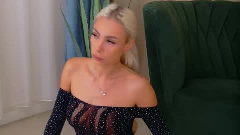 bailey_rush online show from November 17, 4:46 pm