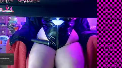 Snapshot of baileymonarch chatting on May 17, 11:56 pm Bailey online show from May 17, 11:56 pm