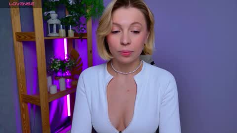 Elly online show from March 5, 5:25 am