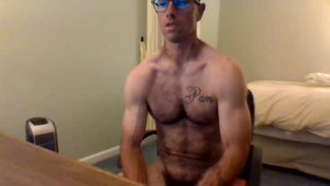 Snapshot of bam14680 chatting on April 18, 1:31 am bam14680 online show from April 18, 1:31 am