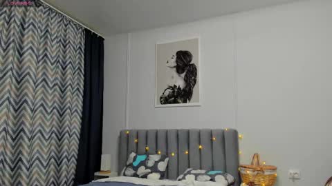 Kira online show from February 15, 5:39 pm