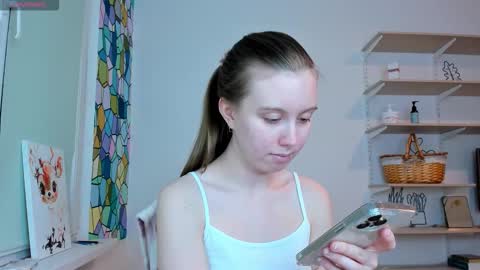 Kira online show from October 16, 5:03 pm