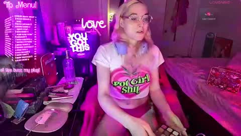 Bambi Sparkles TS online show from May 23, 3:12 am