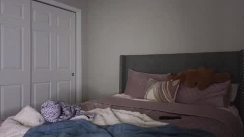 bambifarrina online show from October 30, 12:45 am