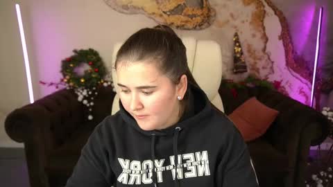 Bambi online show from January 3, 1:14 pm