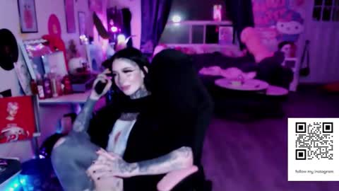 bambitatted online show from December 14, 1:44 am